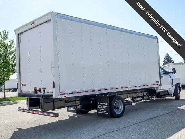2024 Chevrolet Silverado 5500HD Work Truck 20'x96"x91" Box Truck image 3