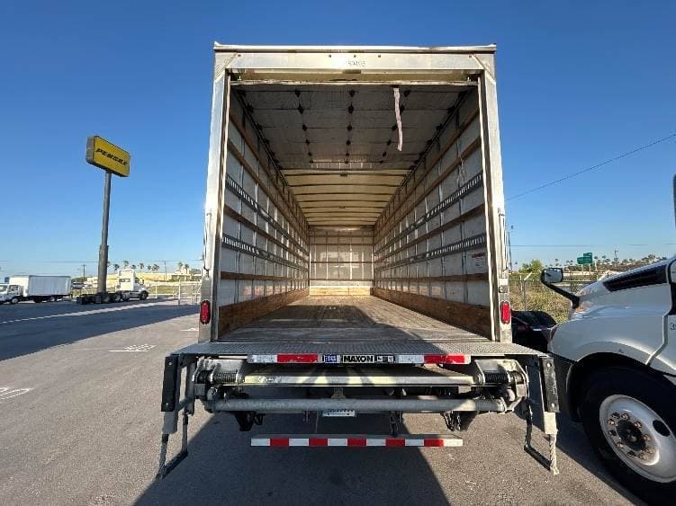 2022 International MV607 Box Truck - 220HP, 6 Speed Automatic, Roll up Door image 8