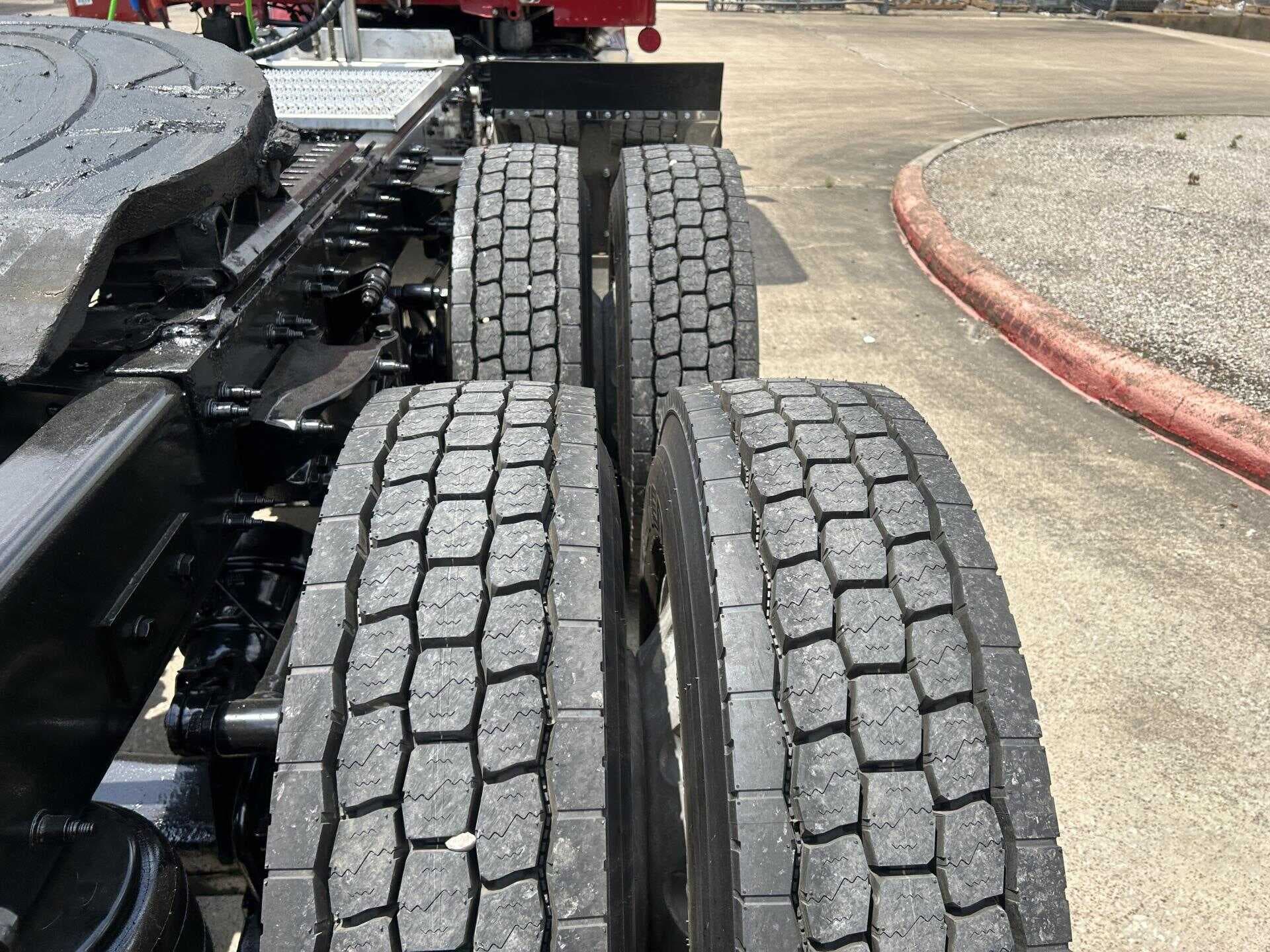 Used 2020 PETERBILT 579 Conventional - Sleeper Truck in Houston, TX image 12