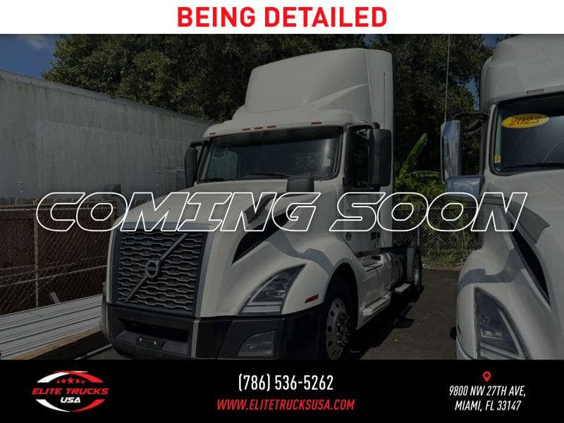 2019 Volvo VNL image 1