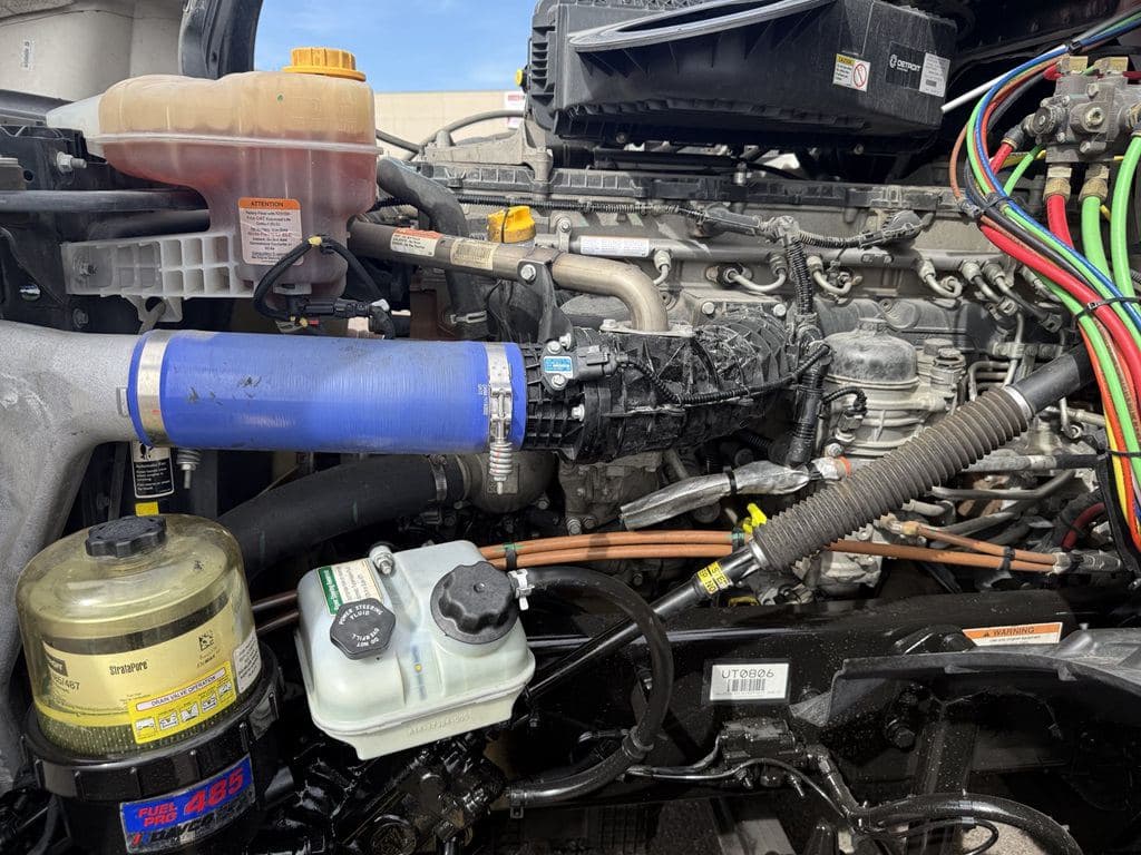 Used 2024 FREIGHTLINER PT126064ST image 27