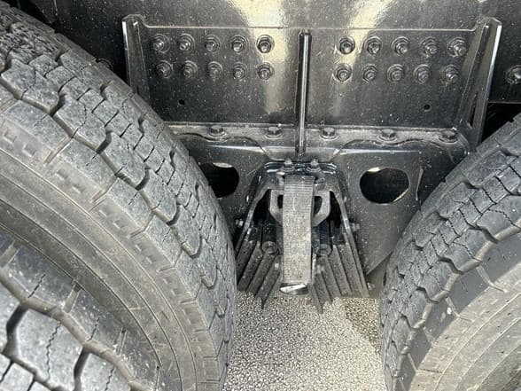 2026 Kenworth T880 image 6