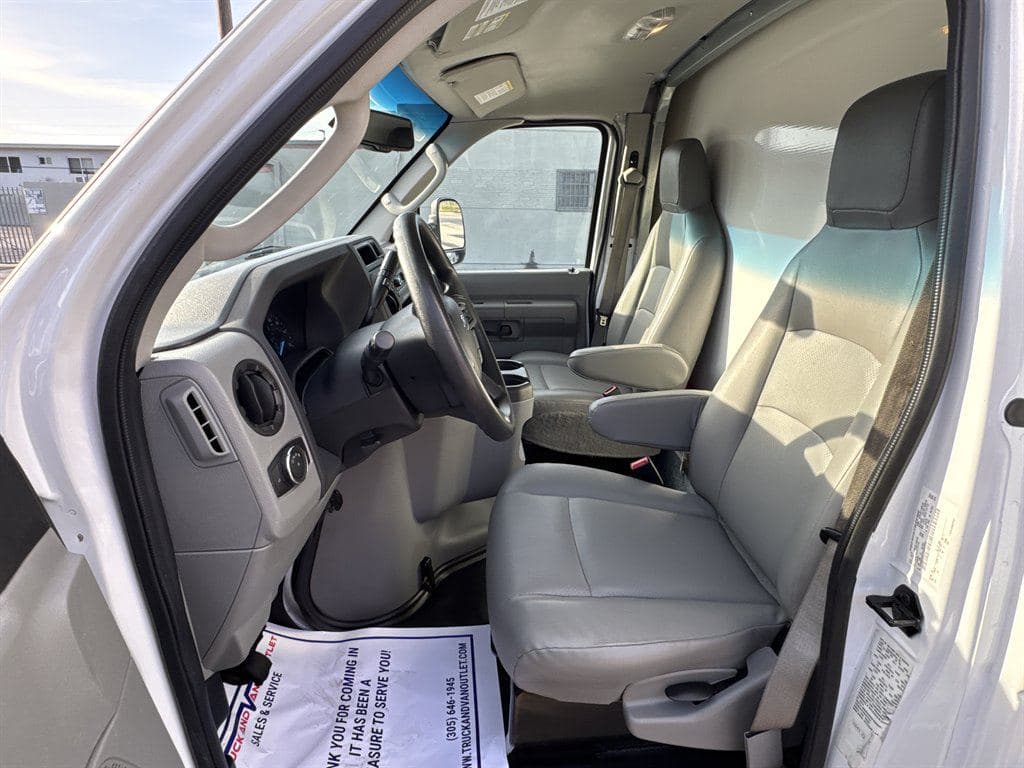2023 Ford E-Series Cutaway image 51