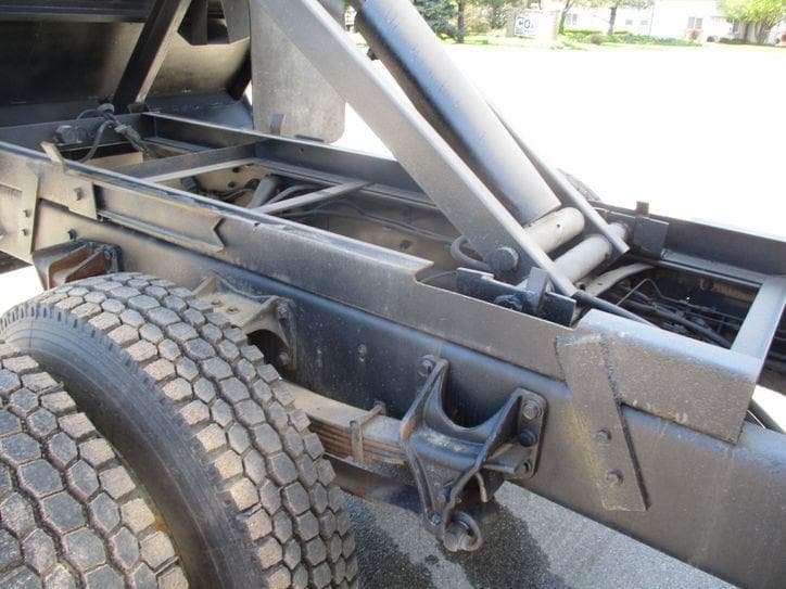 2008 Ford F-750 CHIPPER DUMP BUCKET BOOM TRUCK image 36