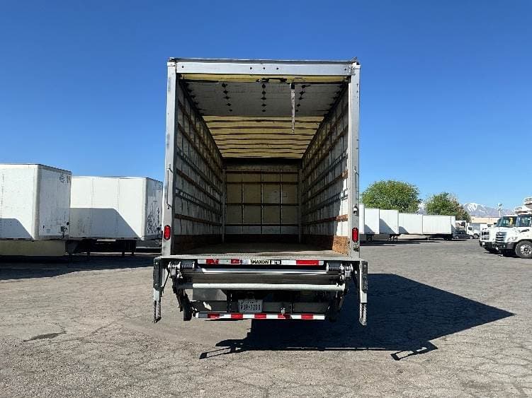 2022 International MV607 Box Truck - 220HP, 6 Speed Automatic, Roll up Door image 8