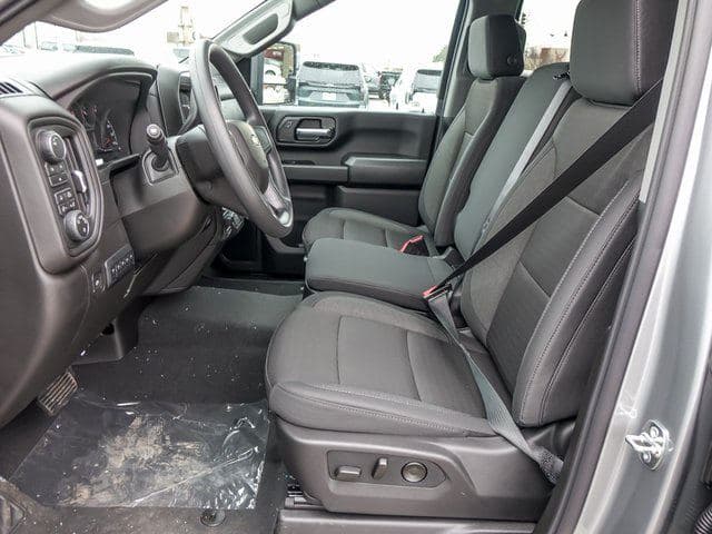 2026 Chevrolet Silverado 2500HD Custom image 10