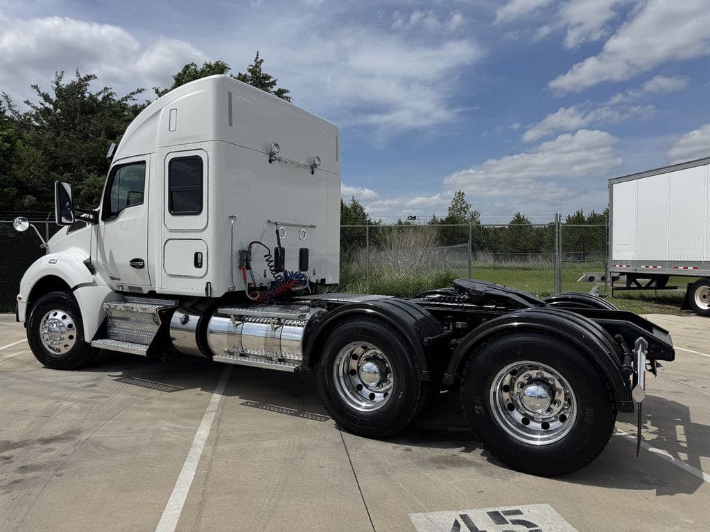 Used 2021 KENWORTH T880 image 20