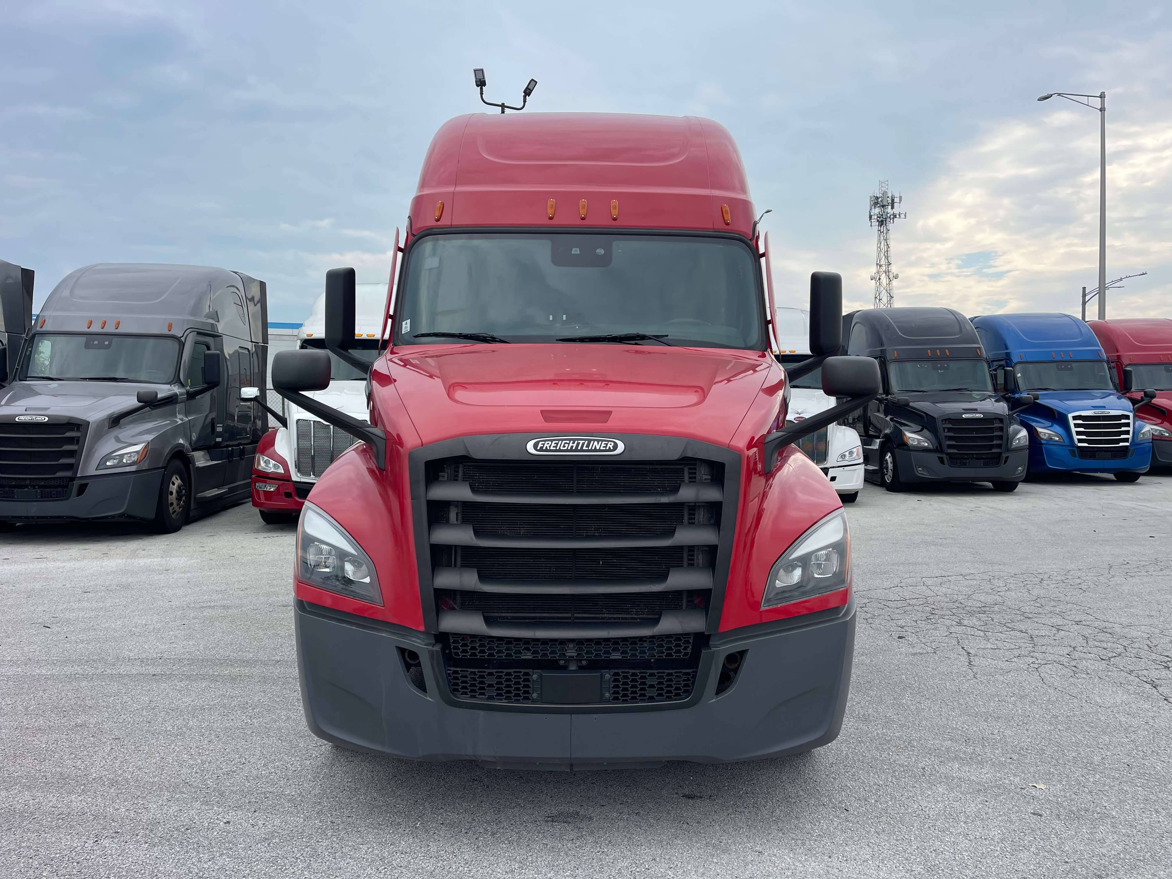 2023 Freightliner Cascadia 126 image 2