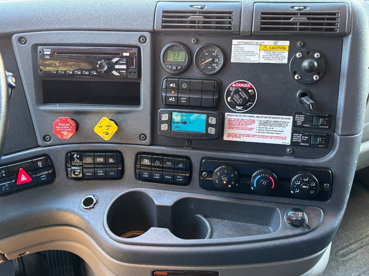 2020 Freightliner Cascadia 125 image 18