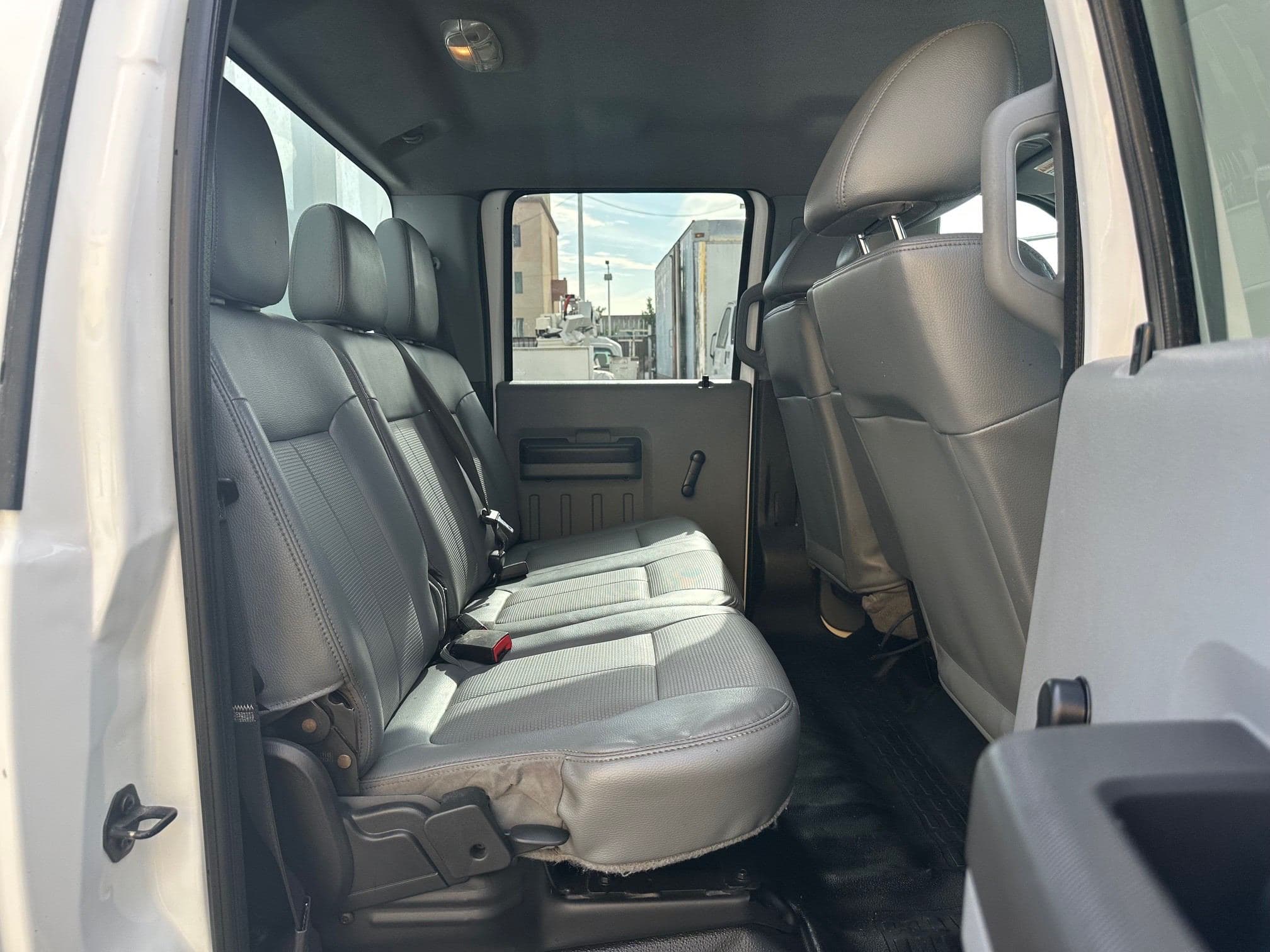 2015 FORD F650 SD Crew Cab Chipper Dump 13409 image 24