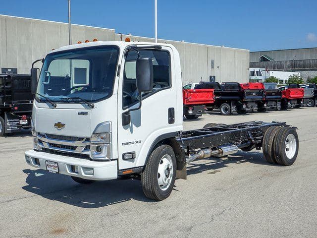 2025 Chevrolet 5500 XG LCF Gas Work Truck 150" Wheelbase Cab Chassis image 6