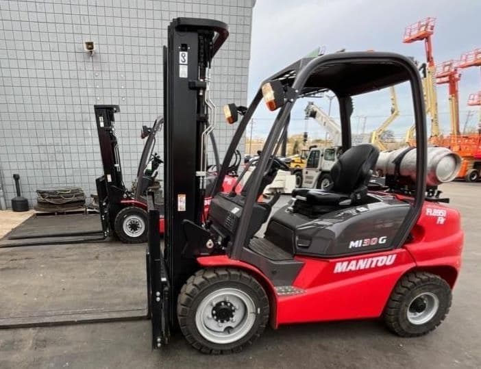 2023 MANITOU MI30G FL8951 image 2