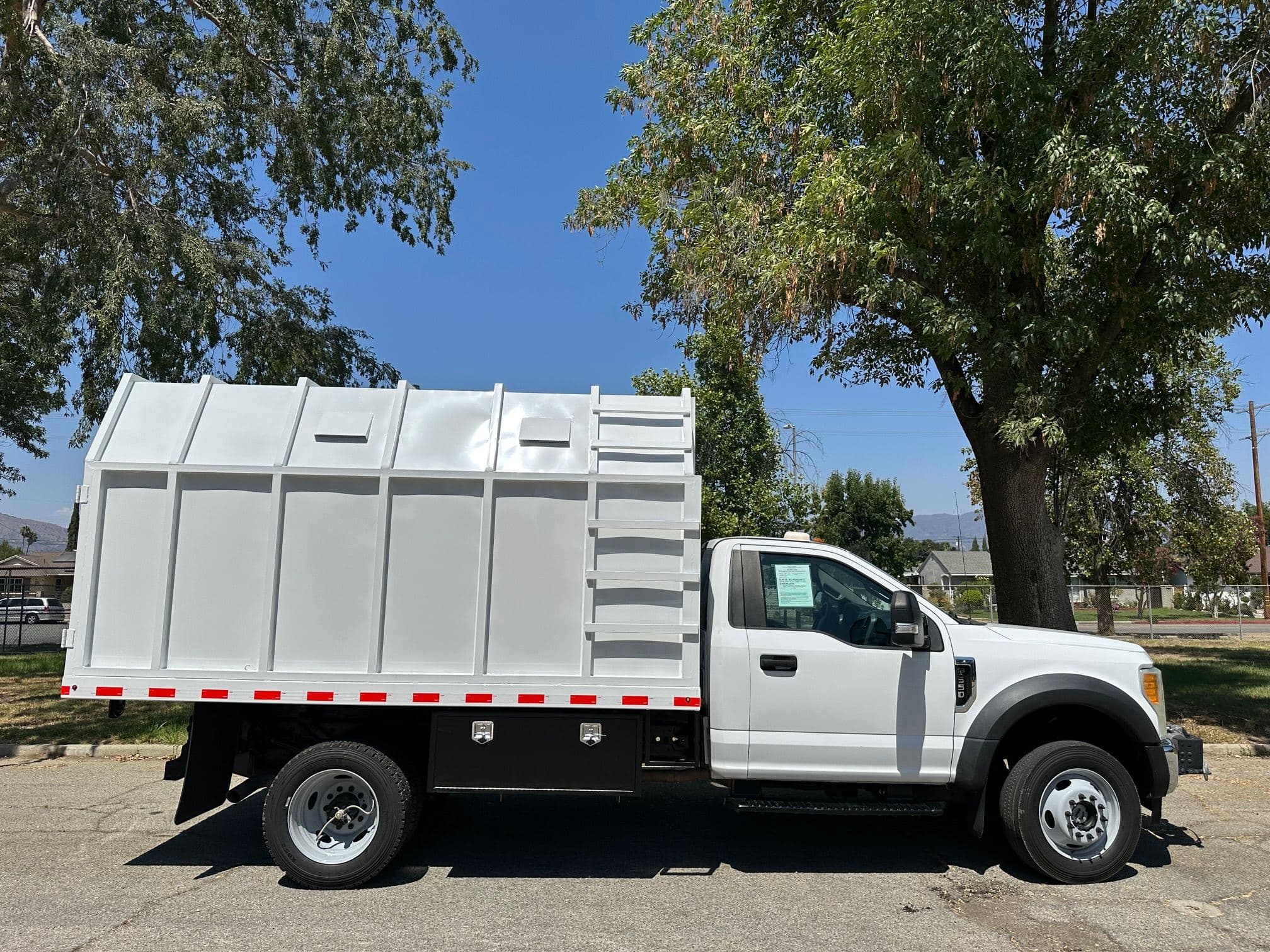 2017 FORD F550 SD 4x4 Chipper Dump Truck  13438 image 6