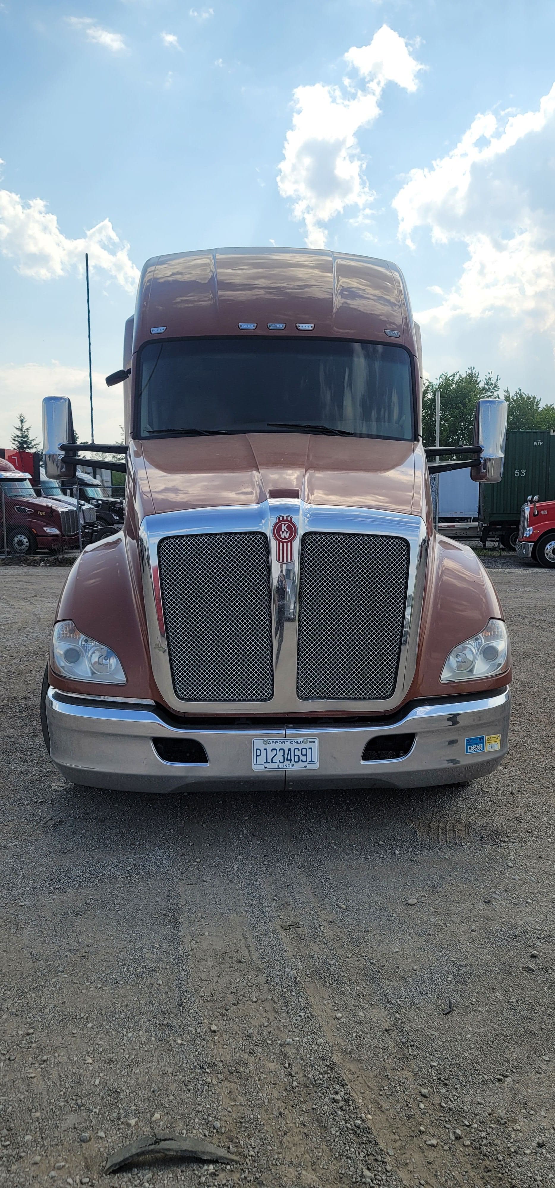 2018 Kenworth T680 image 10