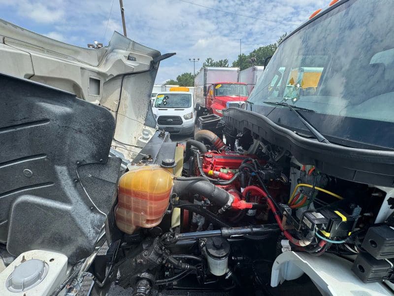 2017 International 4300 image 49