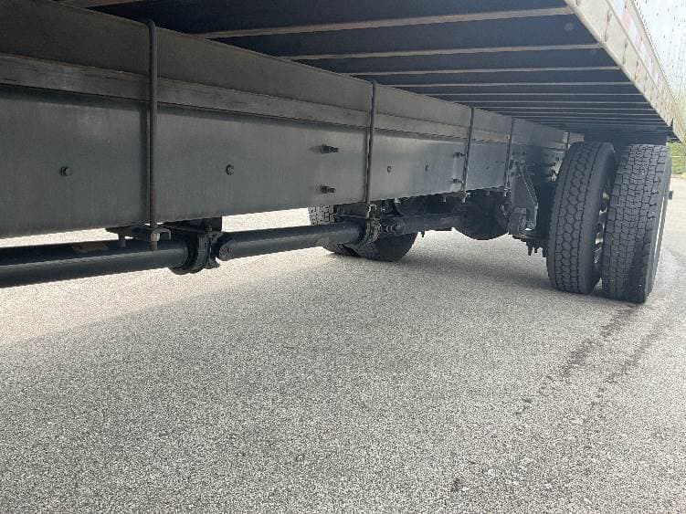 2022 International MV607 Box Truck - 220HP, 6 Speed Automatic, Roll up Door image 5