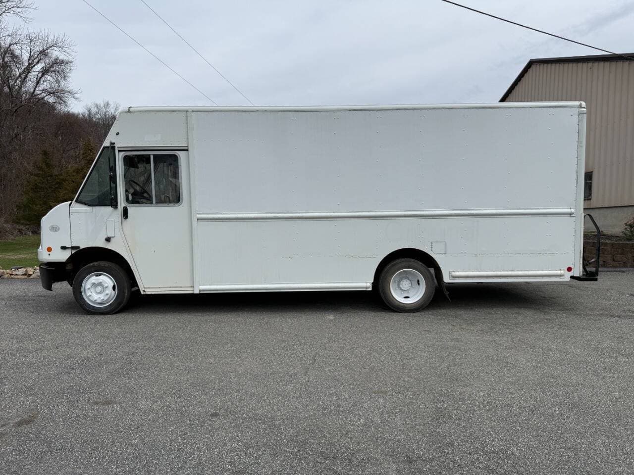 2017 Freightliner MT55 image 7