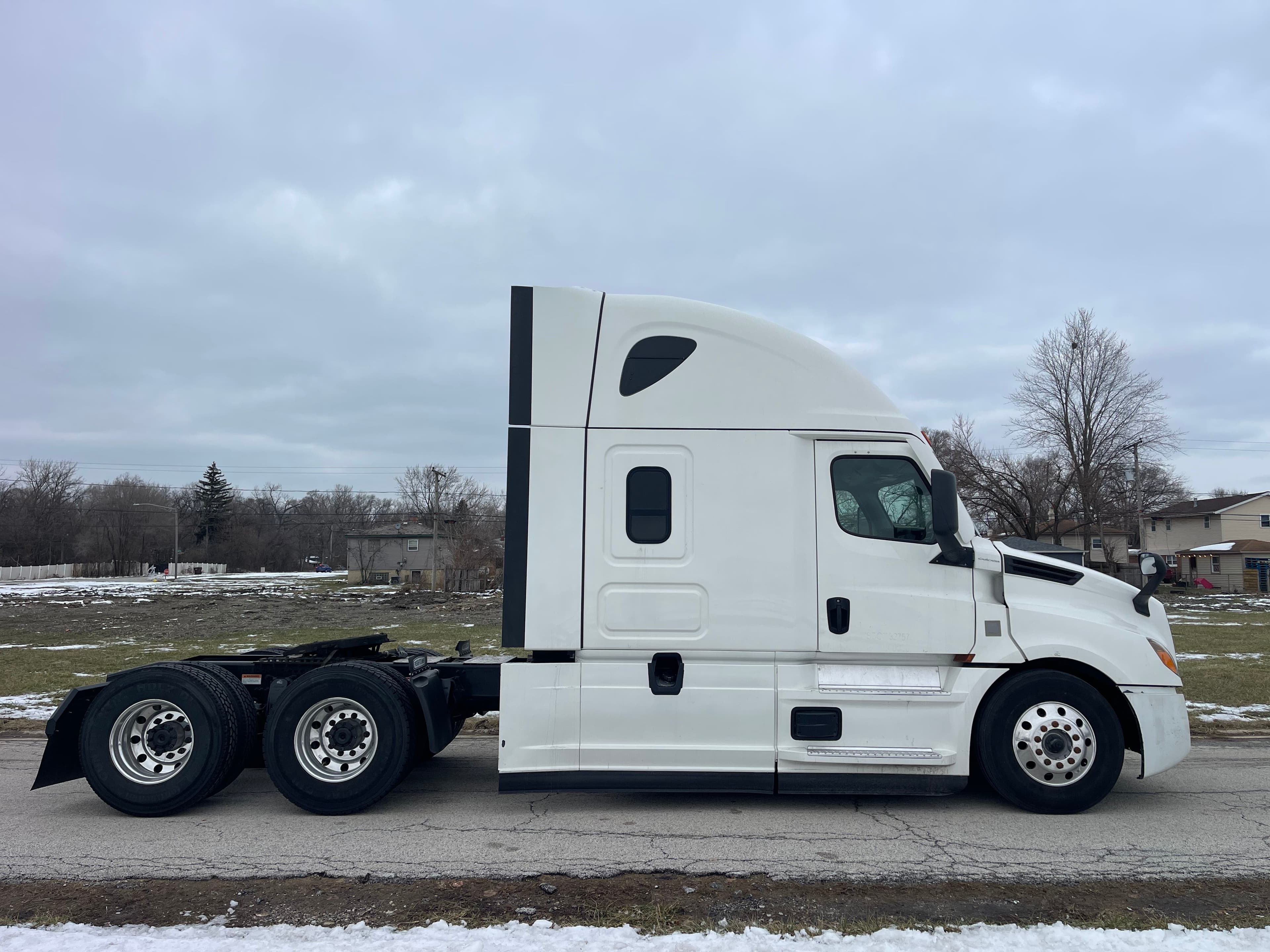 2022 Freightliner Cascadia 126 image 4
