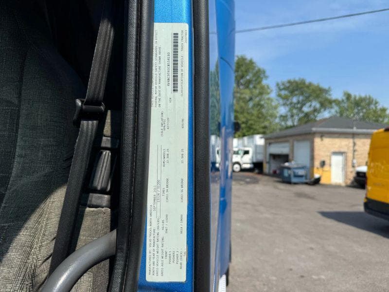 2012 Volvo VNL image 109