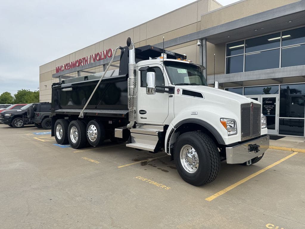 New 2026 KENWORTH T880 image 5