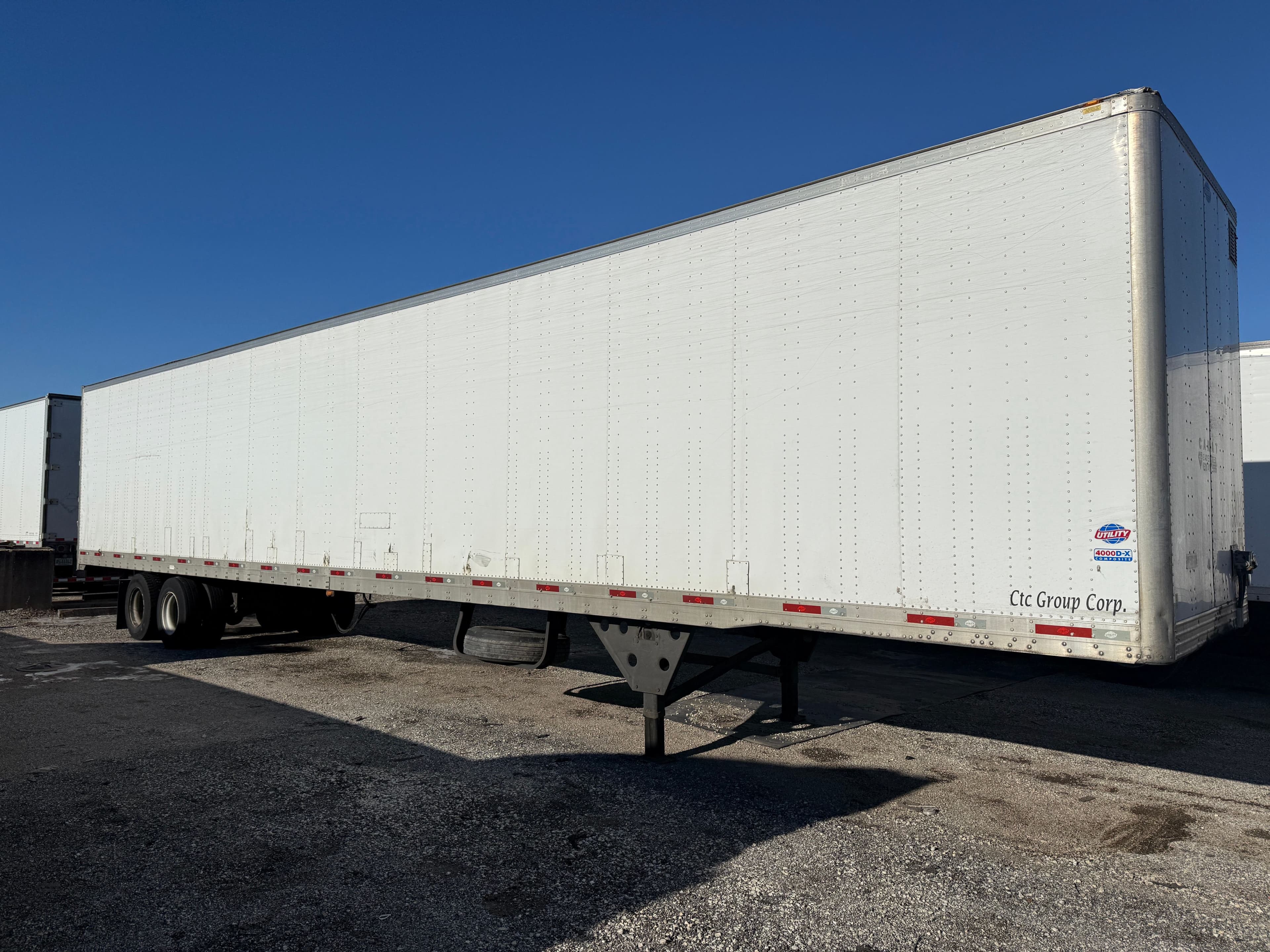 2016 Utility 53` Dry Van image 3