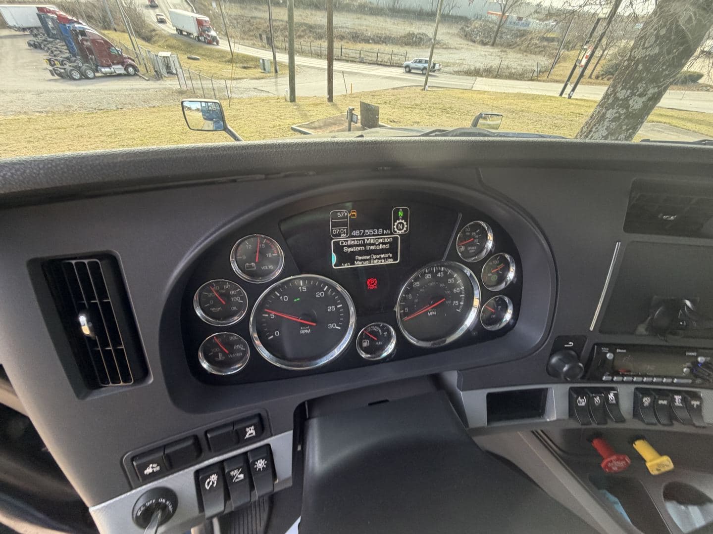 2020 Kenworth T680 image 3
