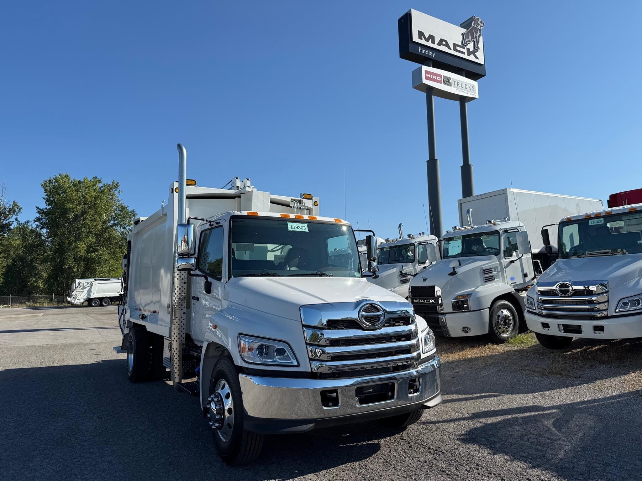 2025 HINO L7 119803 - 118506 image 2