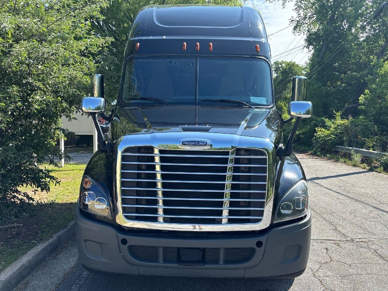 2020 Freightliner Cascadia 125 image 7