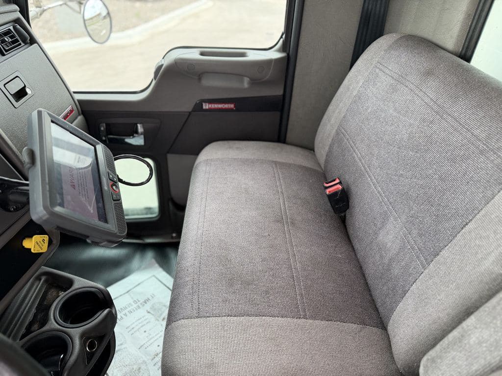 Used 2022 KENWORTH T270 image 22