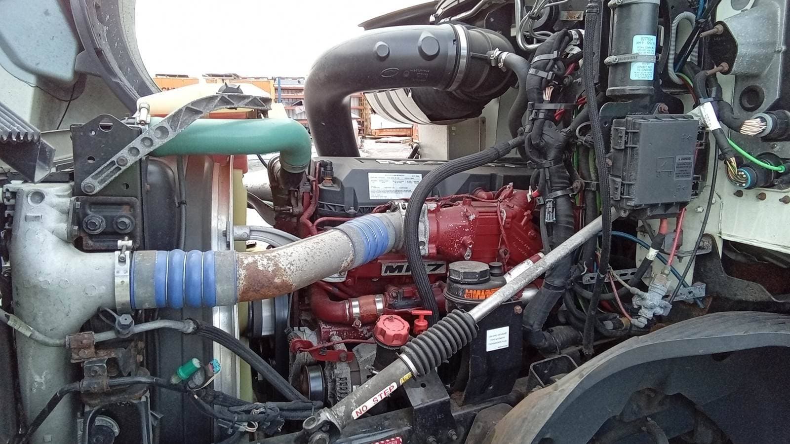 2019 Mack Anthem Single Axle Day Cab Truck - Mack MP7, Automatic image 17