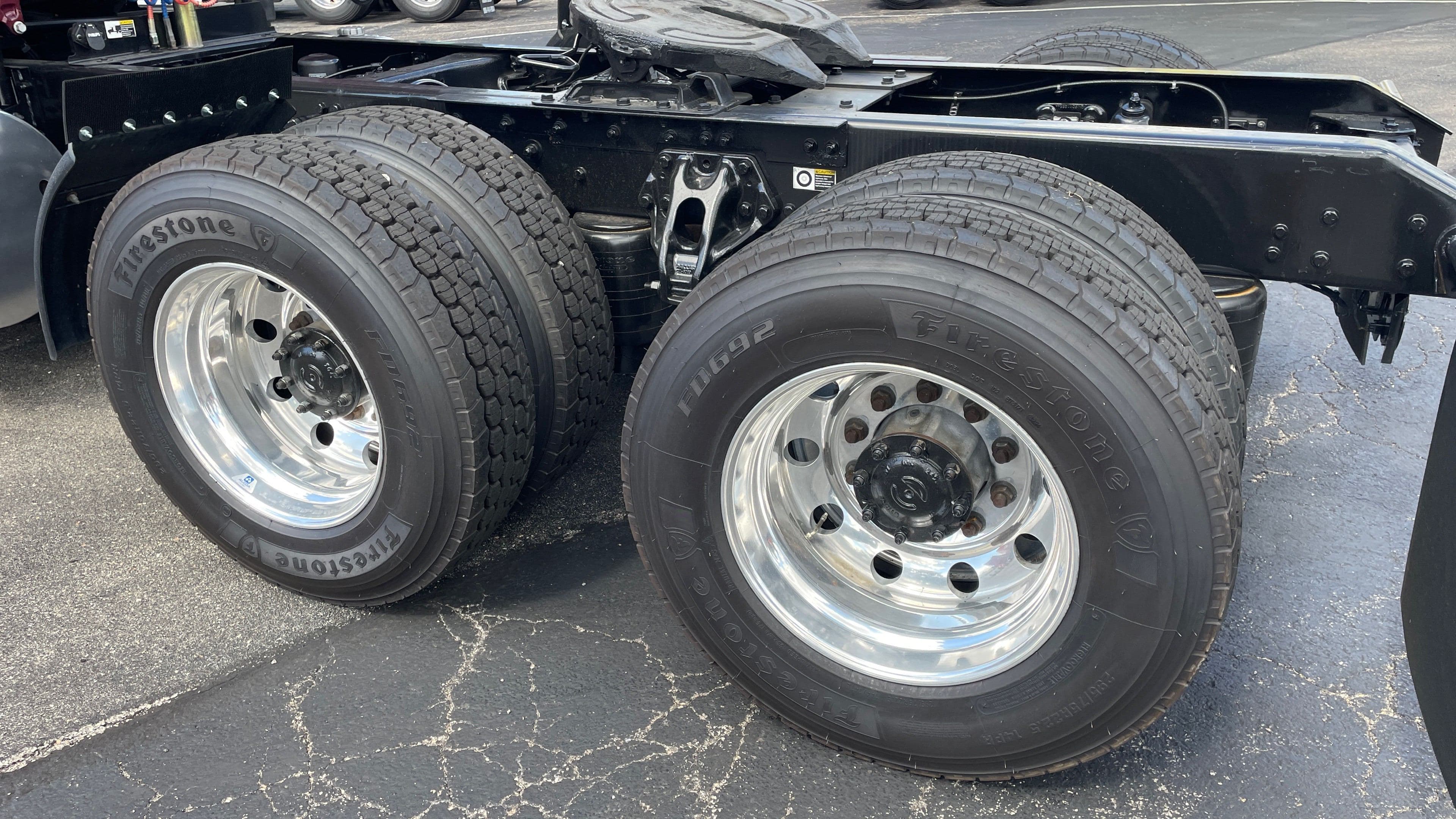 2021 Kenworth T680 image 8