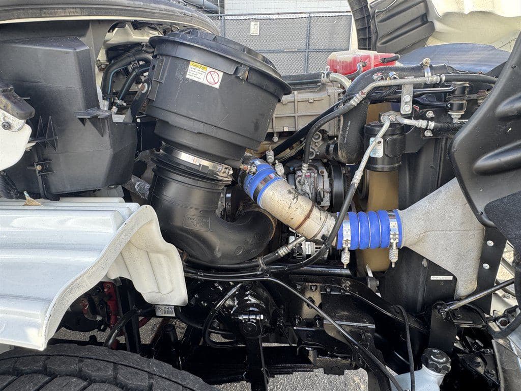 2015 Freightliner M2-112 image 49