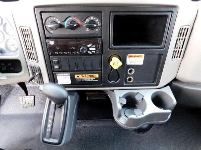 2019 International 4300 image 18