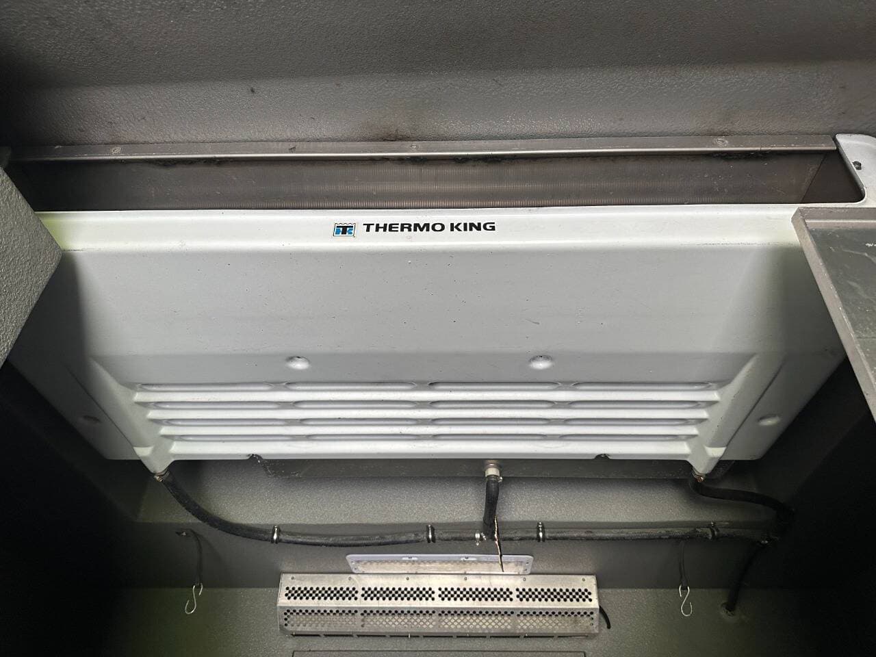 2017 Freightliner MT45 image 21