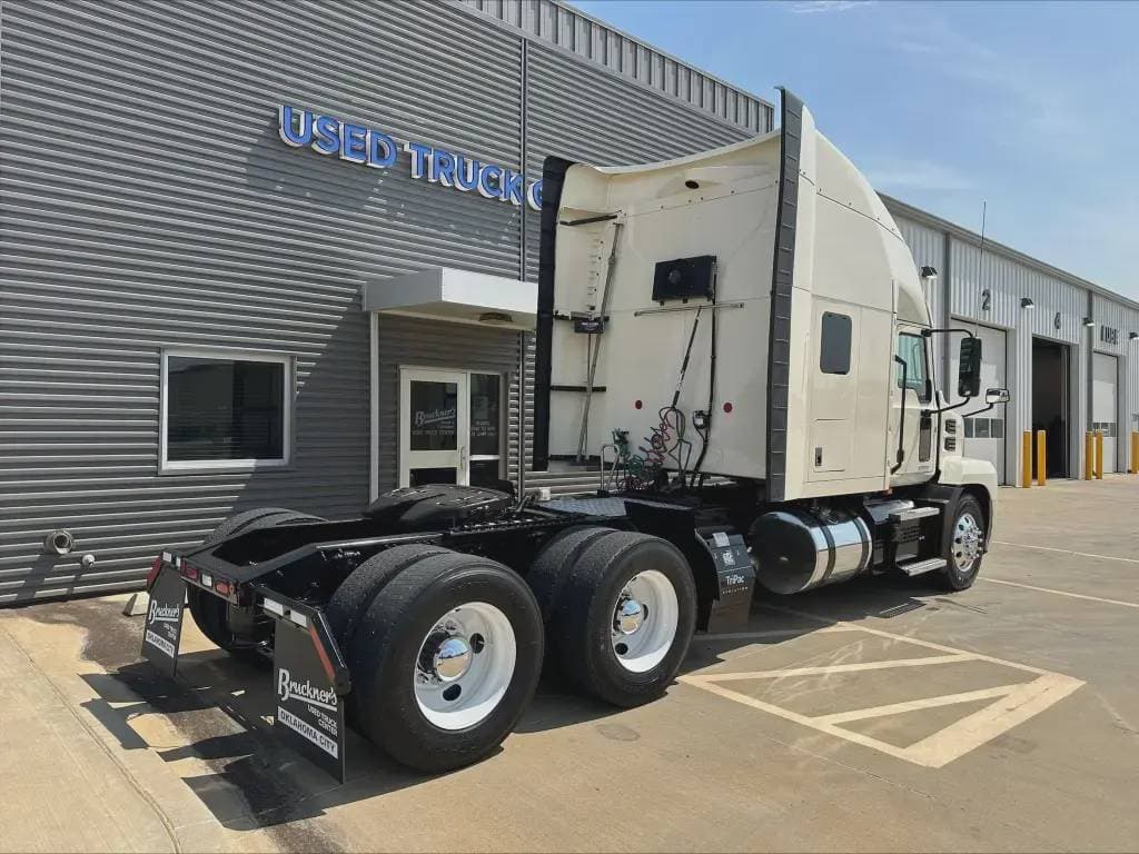 Used 2023 MACK Conventional - Sleeper Truck image 3