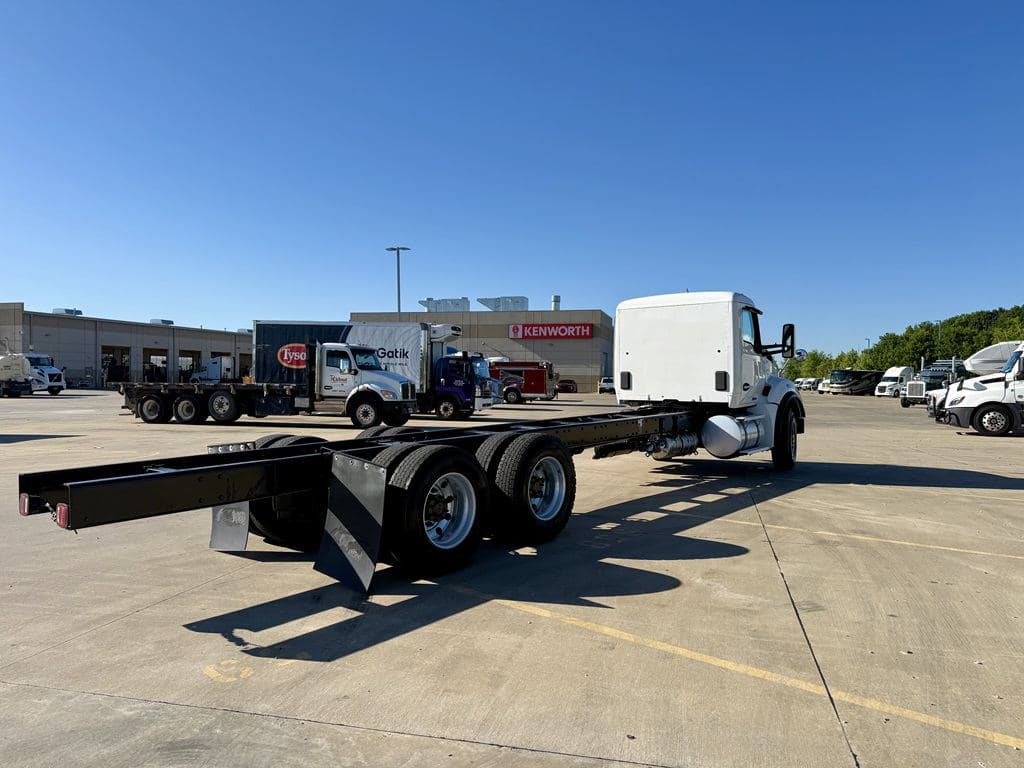 Used 2021 KENWORTH T880 image 16