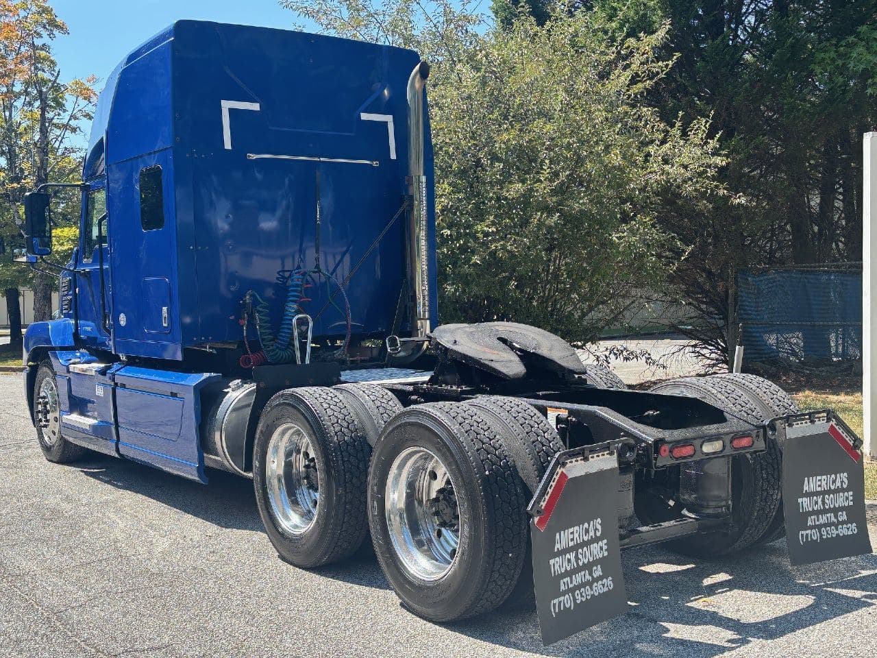 2019 Mack Anthem image 7