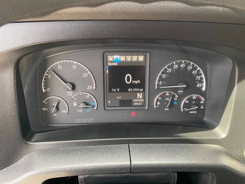 2024 Freightliner Cascadia image 7