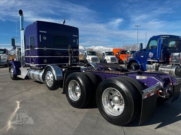 2021 Kenworth W9 Series image 5