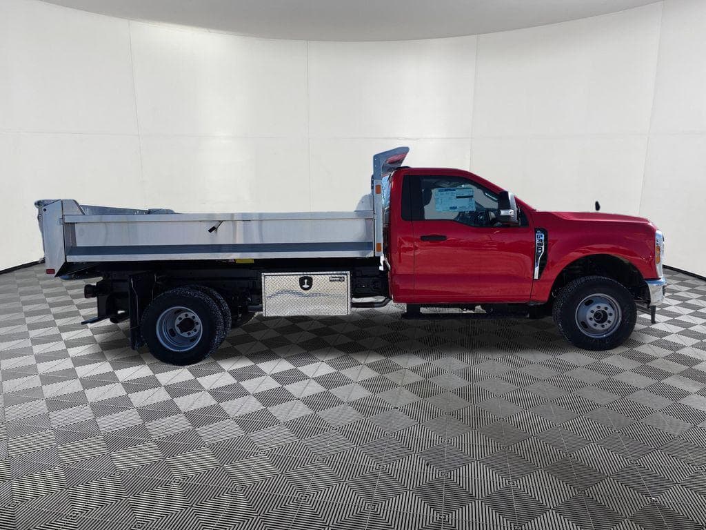 2025 Ford F-350SD XL Dump Truck image 10