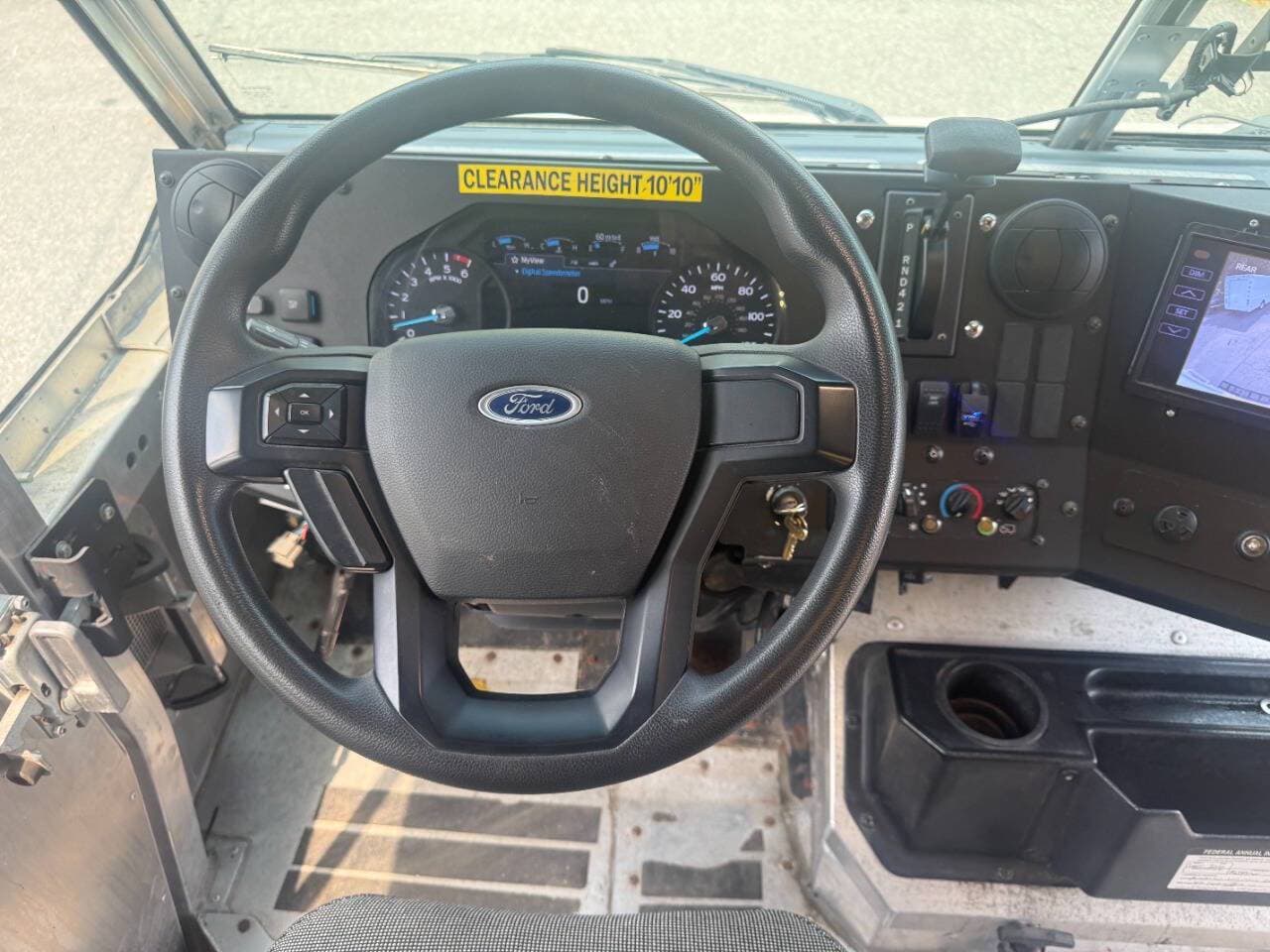 2020 Ford Stripped Chassis image 14