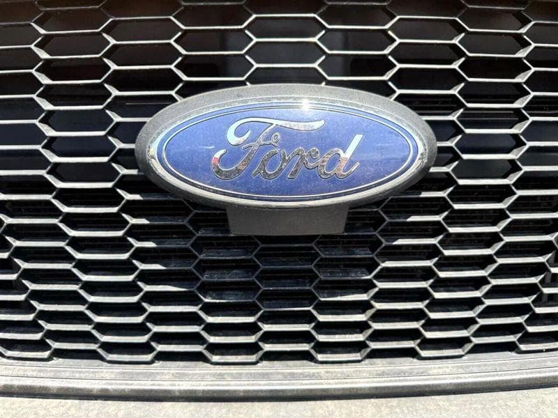 2021 Ford CF8000 image 12