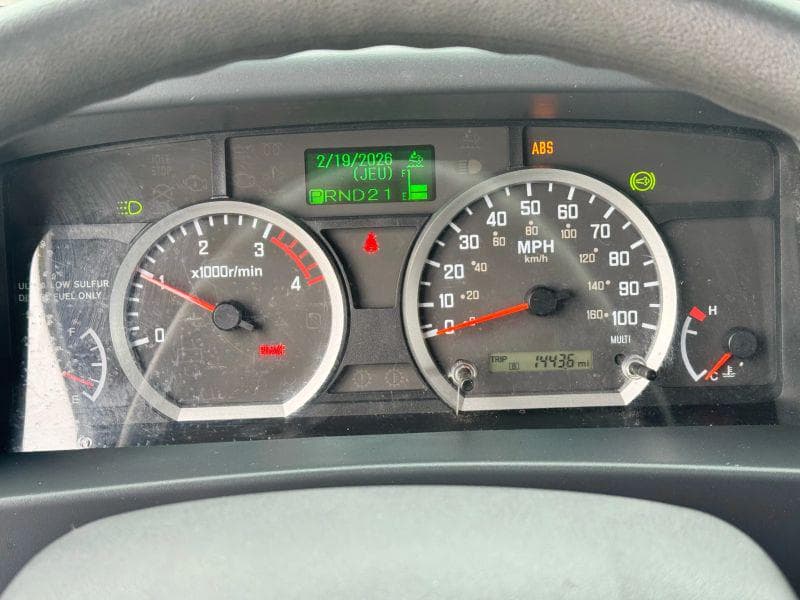 2018 Isuzu NQR image 19