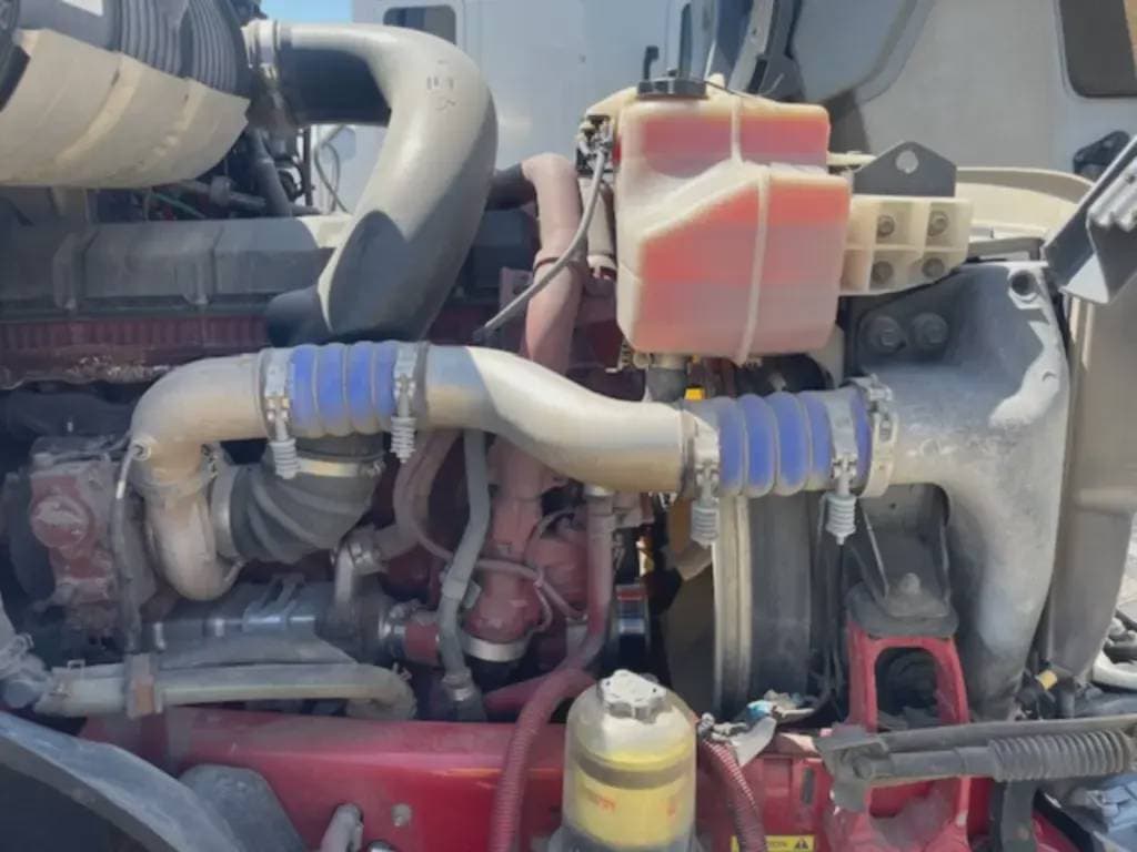 Used 2020 MACK Conventional - Sleeper Truck image 20
