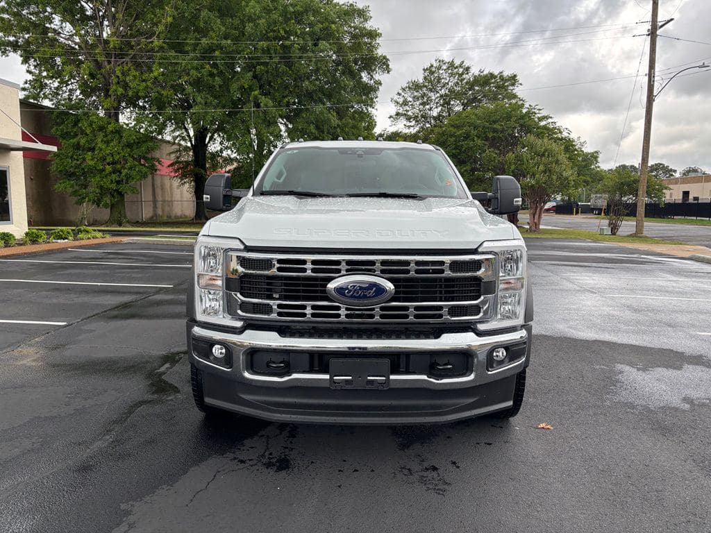 New 2026 FORD F550 image 5