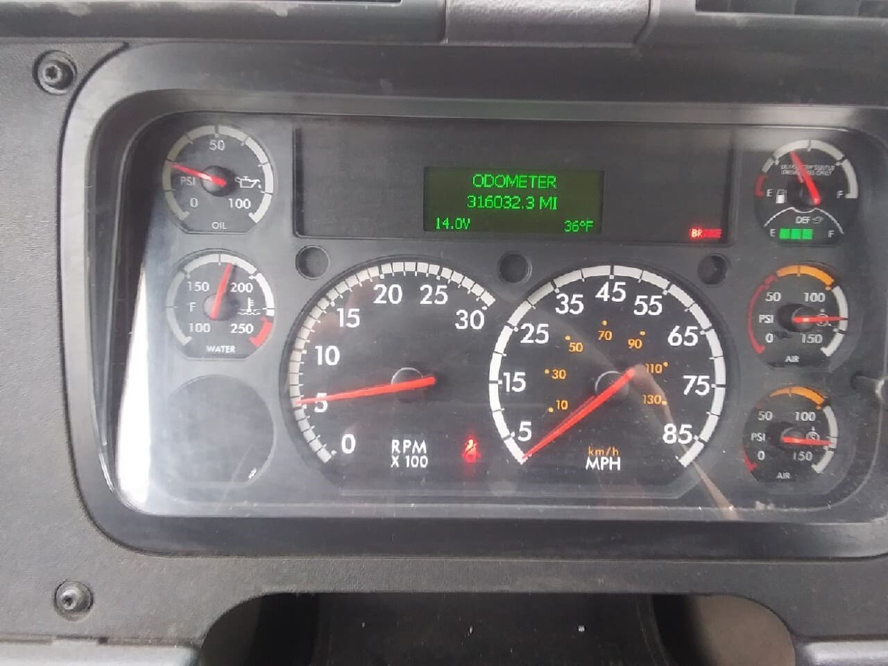 2020 Freightliner Cascadia 125 image 11