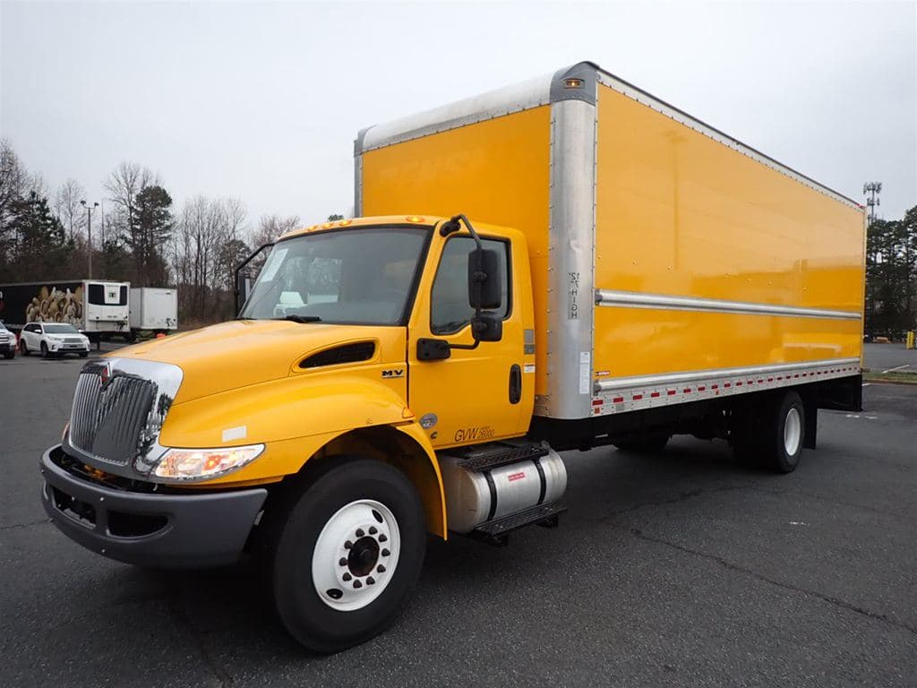 Used 2021 INTERNATIONAL MV607 image 1