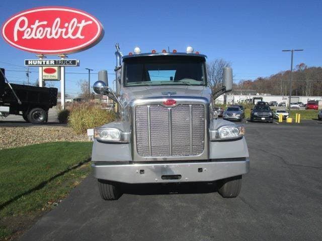 2020 Peterbilt 567 image 5
