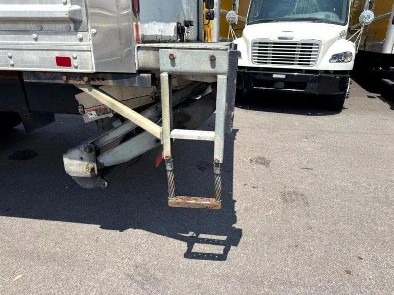 2019 International 4300 image 13