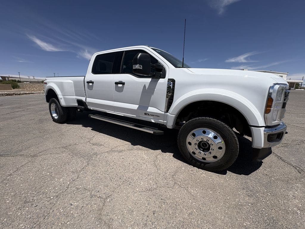 New 2026 FORD F450 image 1
